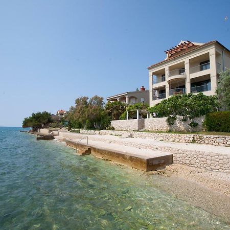 Apartment Cinthija บาร์บินเย ภายนอก รูปภาพ
