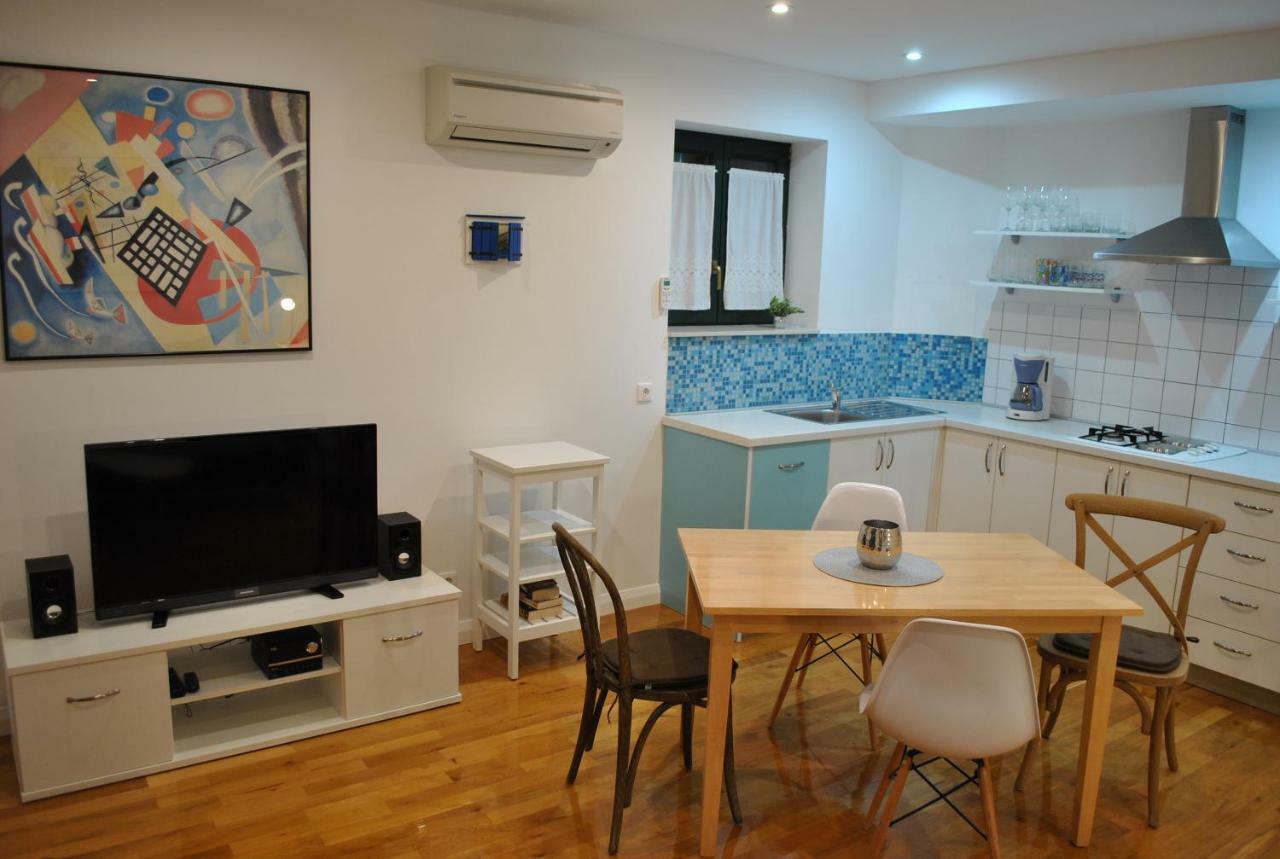 Apartment Cinthija บาร์บินเย ภายนอก รูปภาพ